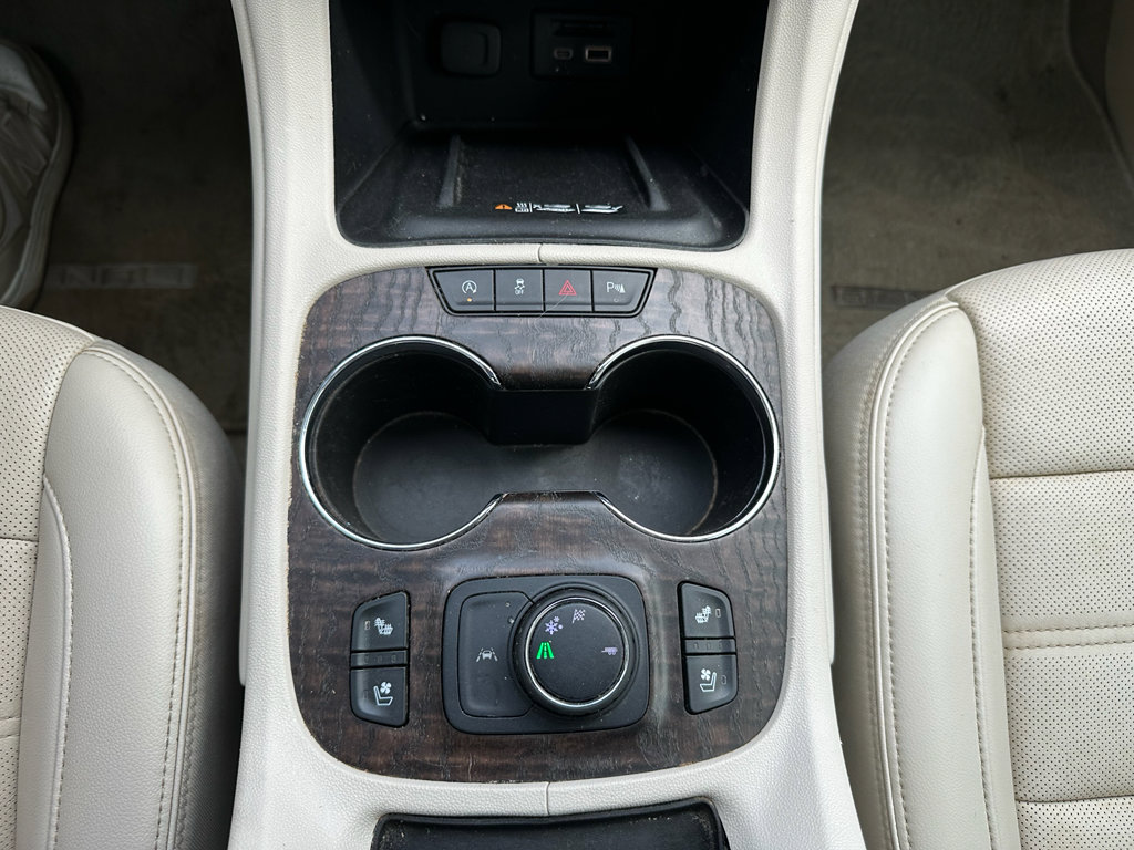 Used 2022 GMC Acadia Denali w/ Denali Ultimate Package image 19