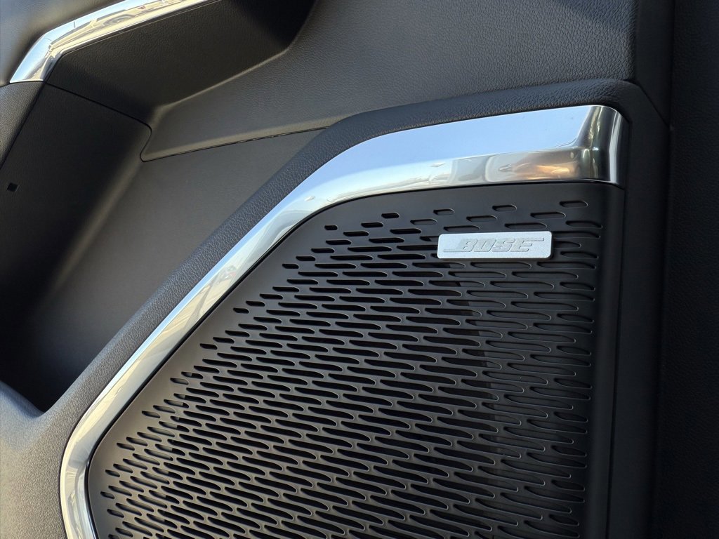 New 2025 GMC Acadia Elevation w/ Elevation Premium Package image 30