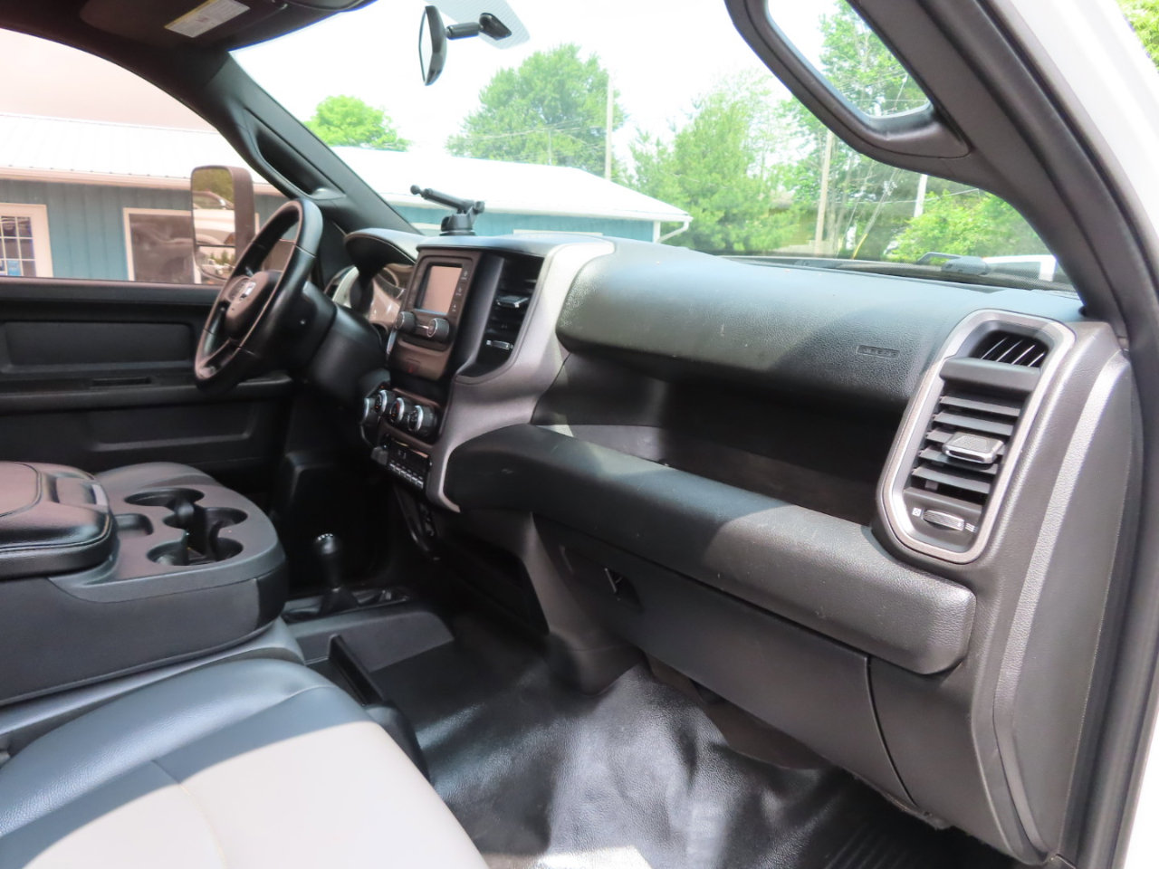 Used 2022 RAM 3500 Tradesman image 52