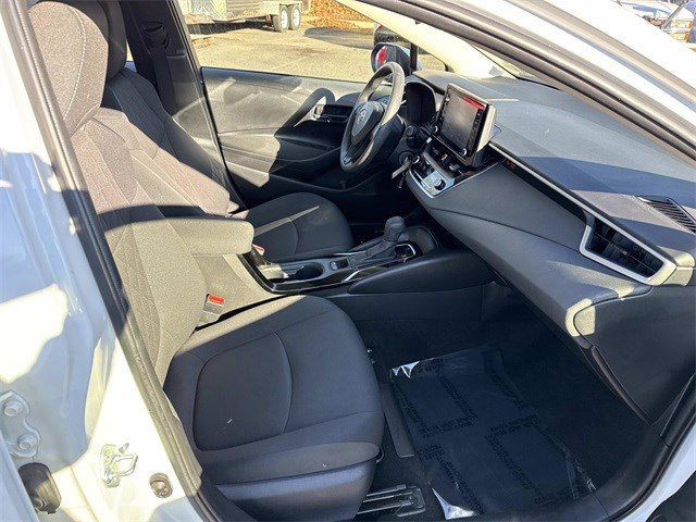 Used 2022 Toyota Corolla LE image 9