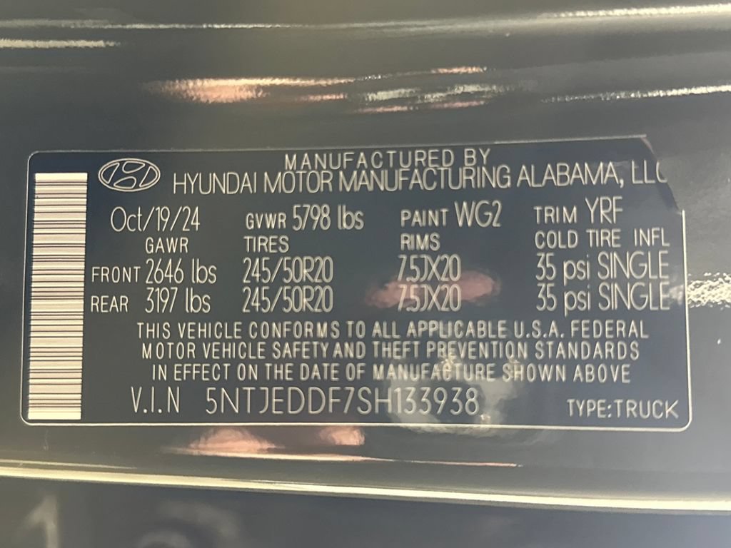 Used 2025 Hyundai Santa Cruz Limited AWD/4WD image 14
