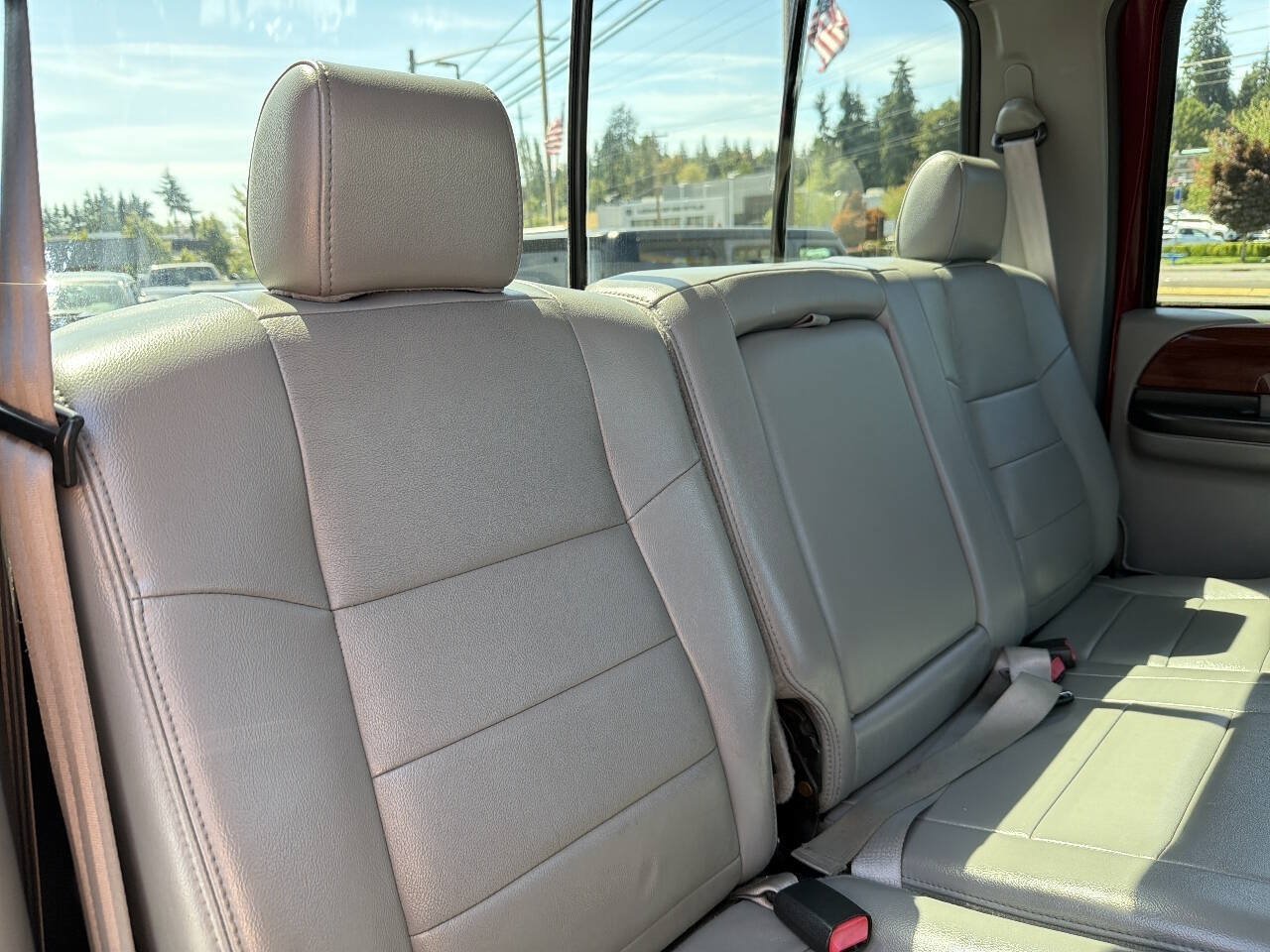 Used 2006 Ford F350 Lariat AWD/4WD image 32