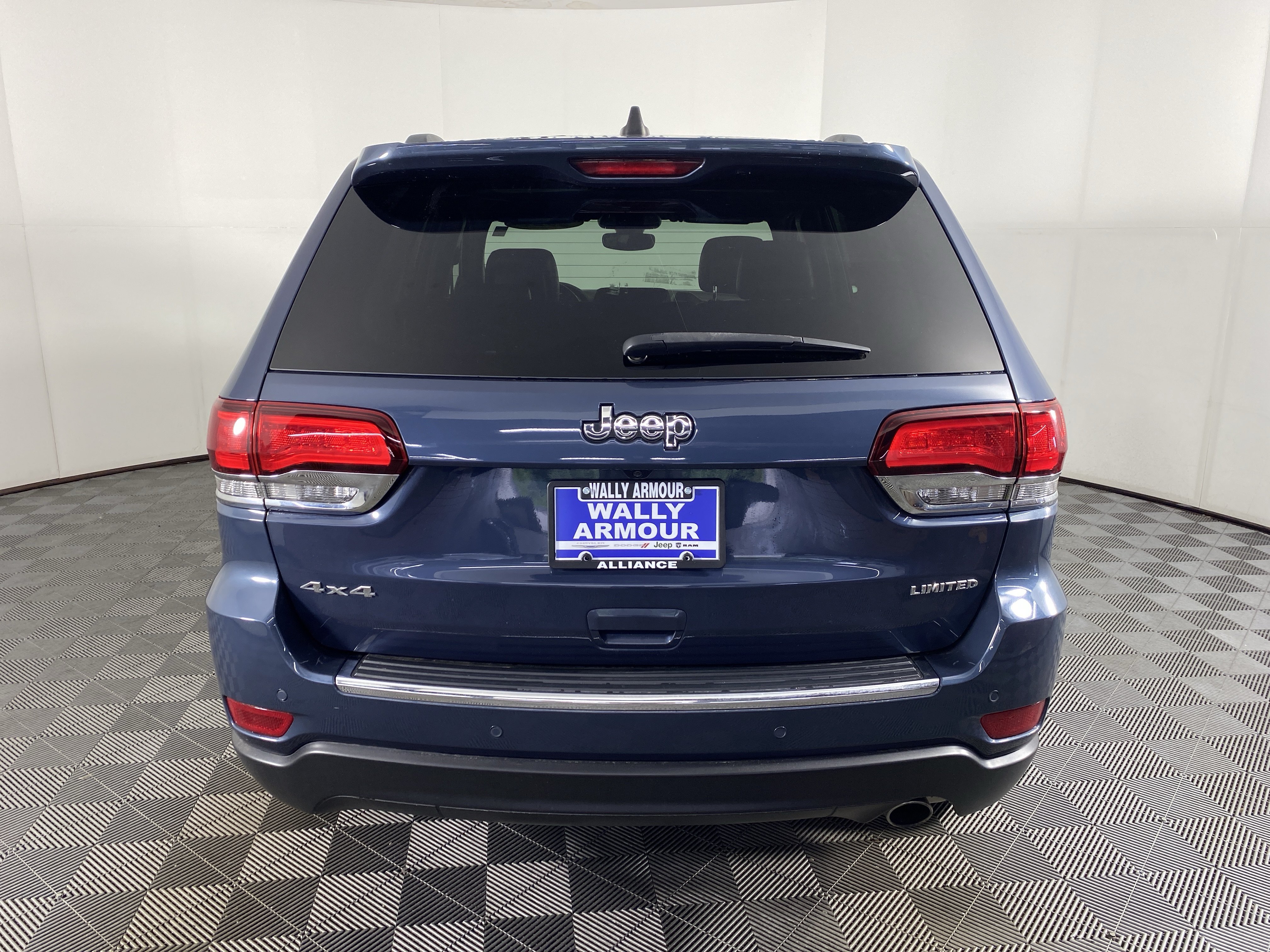 Used 2021 Jeep Grand Cherokee Limited w/ Sun & Sound Group AWD/4WD image 10