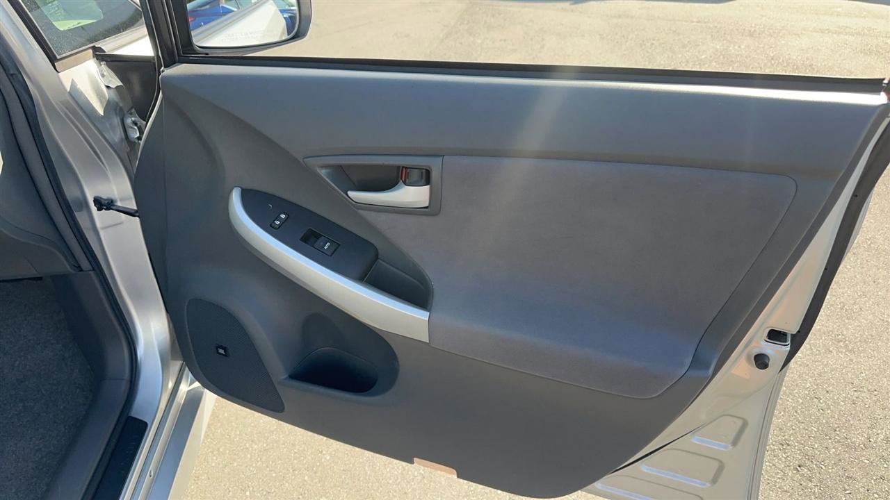 Used 2010 Toyota Prius Two FWD image 25