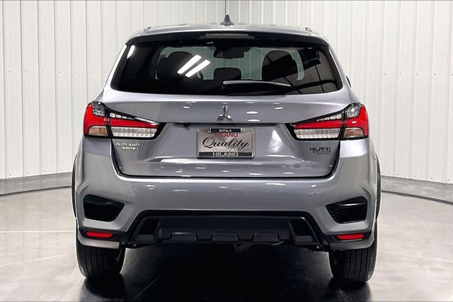Used 2025 Mitsubishi Outlander Sport AWD image 4