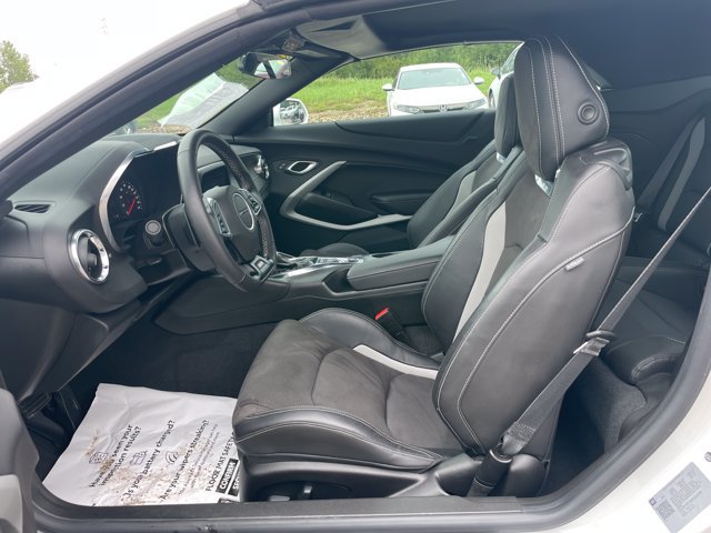 Used 2022 Chevrolet Camaro SS RWD image 19