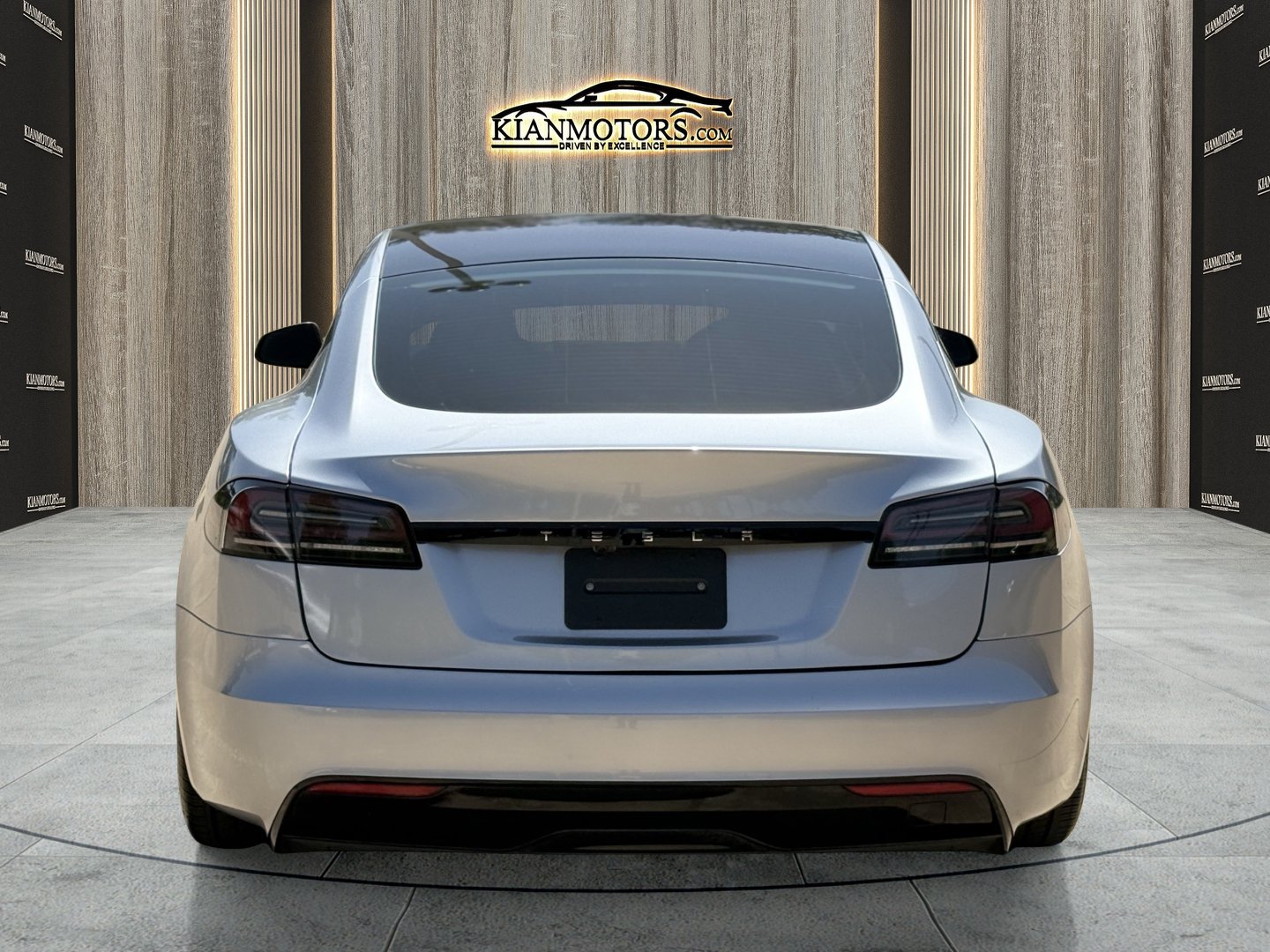 Used 2025 Tesla Model S AWD/4WD image 6