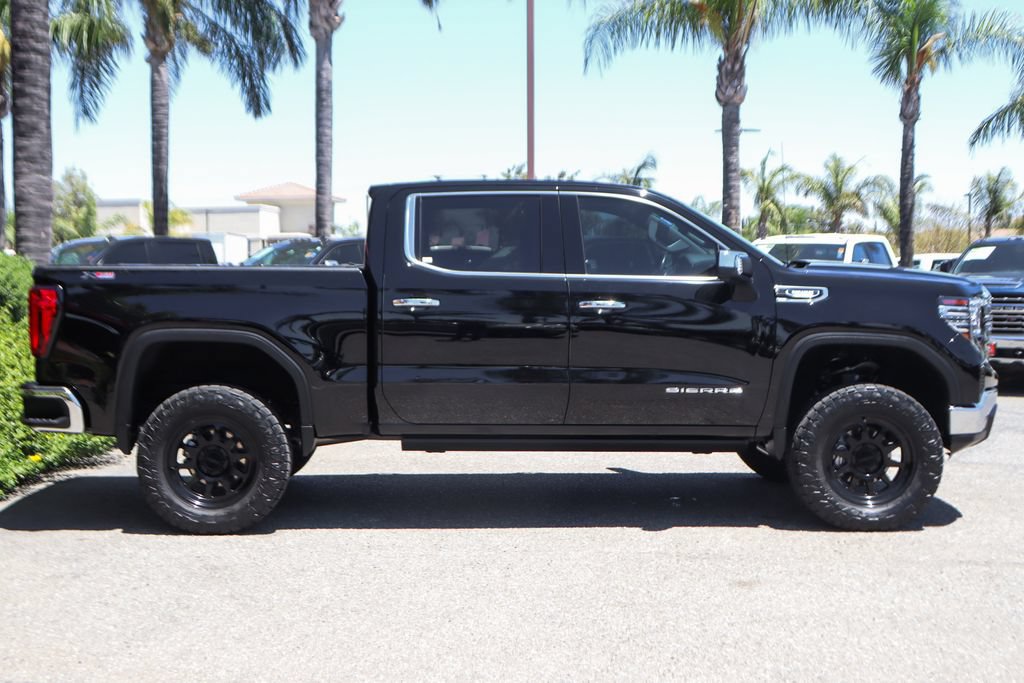 Used 2023 GMC Sierra 1500 SLT w/ SLT Premium Package AWD/4WD image 13