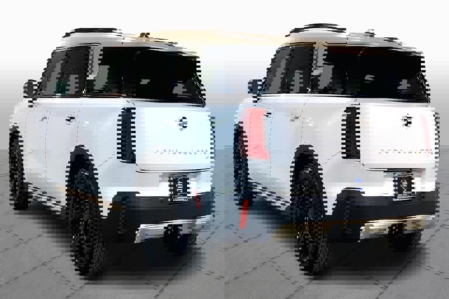 Used 2025 MINI Cooper Countryman SE w/ Comfort Package Max image 11