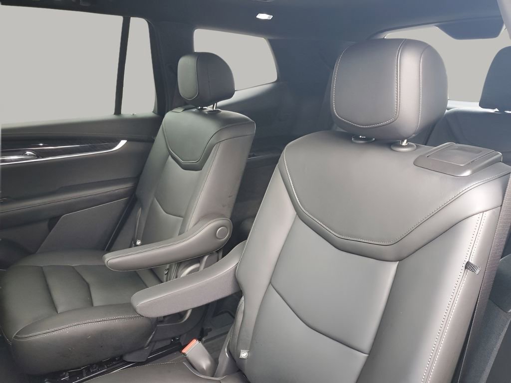 Used 2022 Cadillac XT6 Premium Luxury image 25