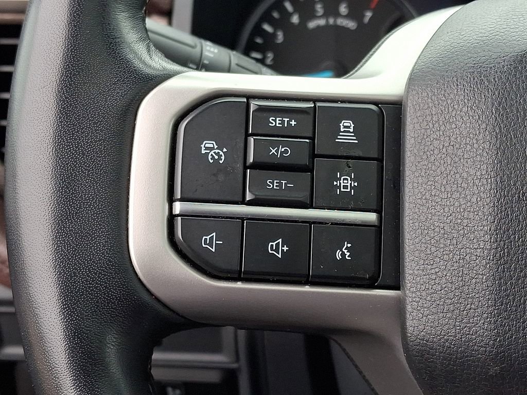 Used 2024 Ford Expedition Limited image 23