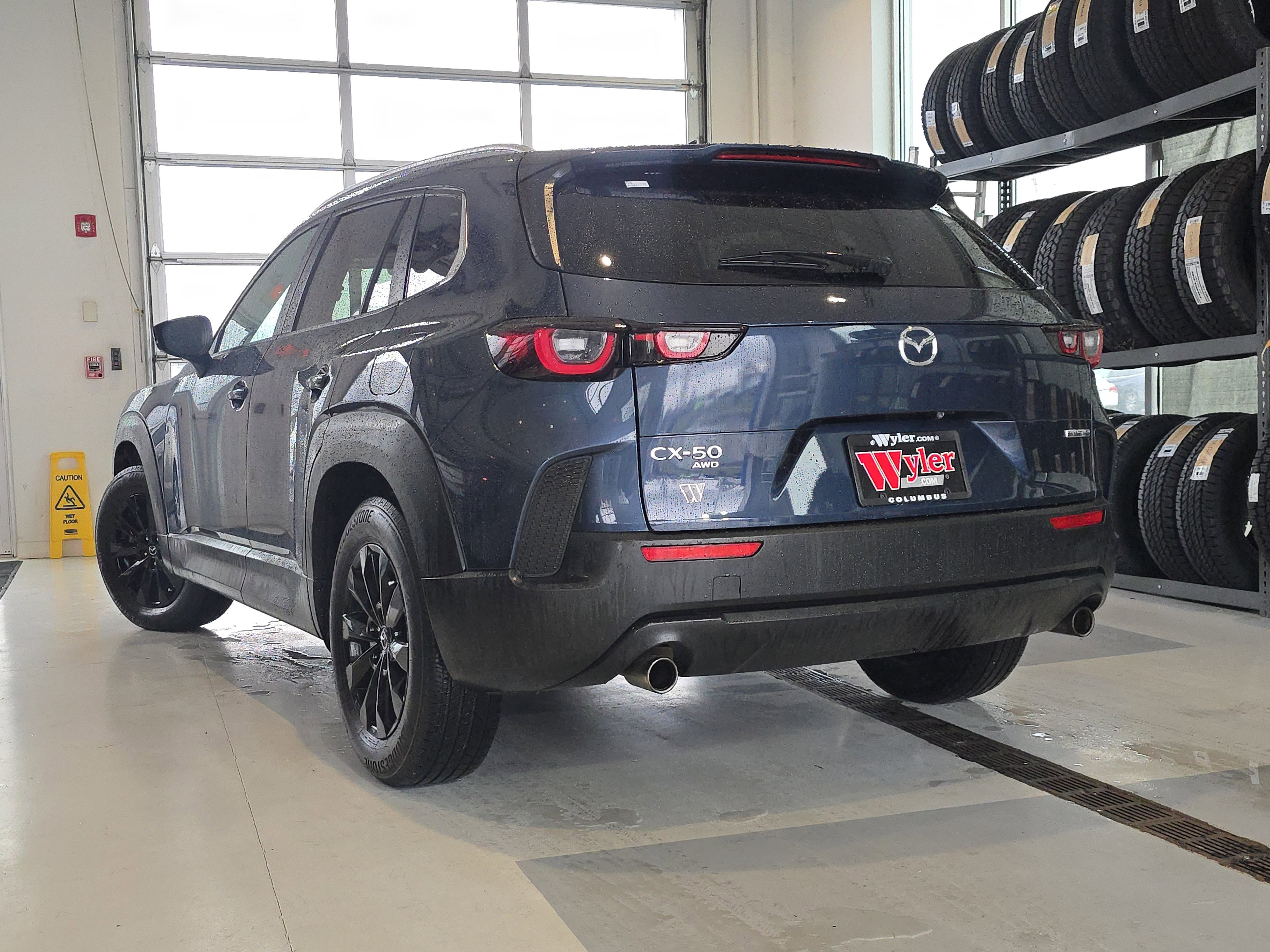 Used 2024 MAZDA CX-50 AWD 2.5 S w/ Premium Package image 13