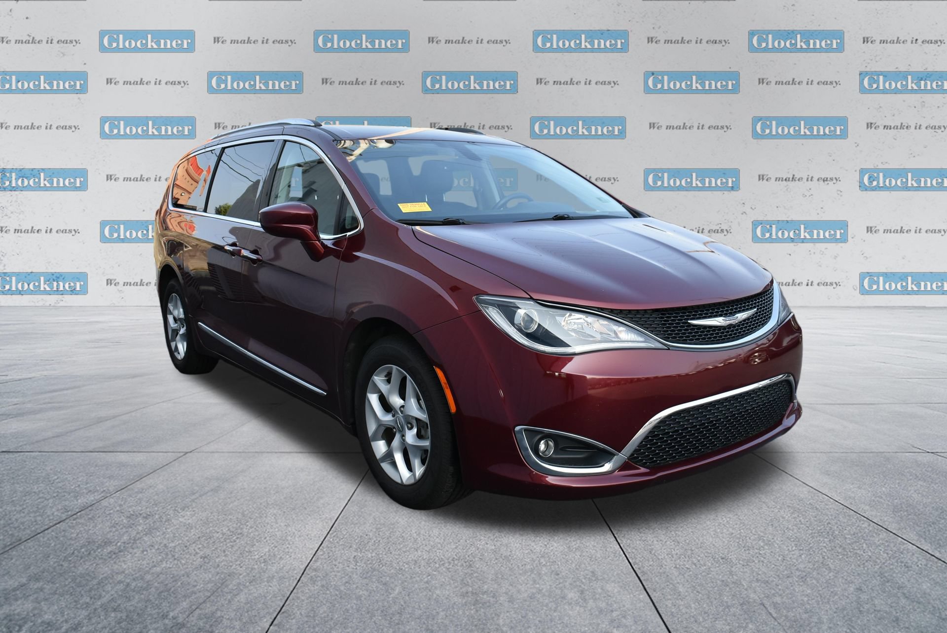 Used 2017 Chrysler Pacifica Touring-L Plus w/ Tire & Wheel Group FWD image 3