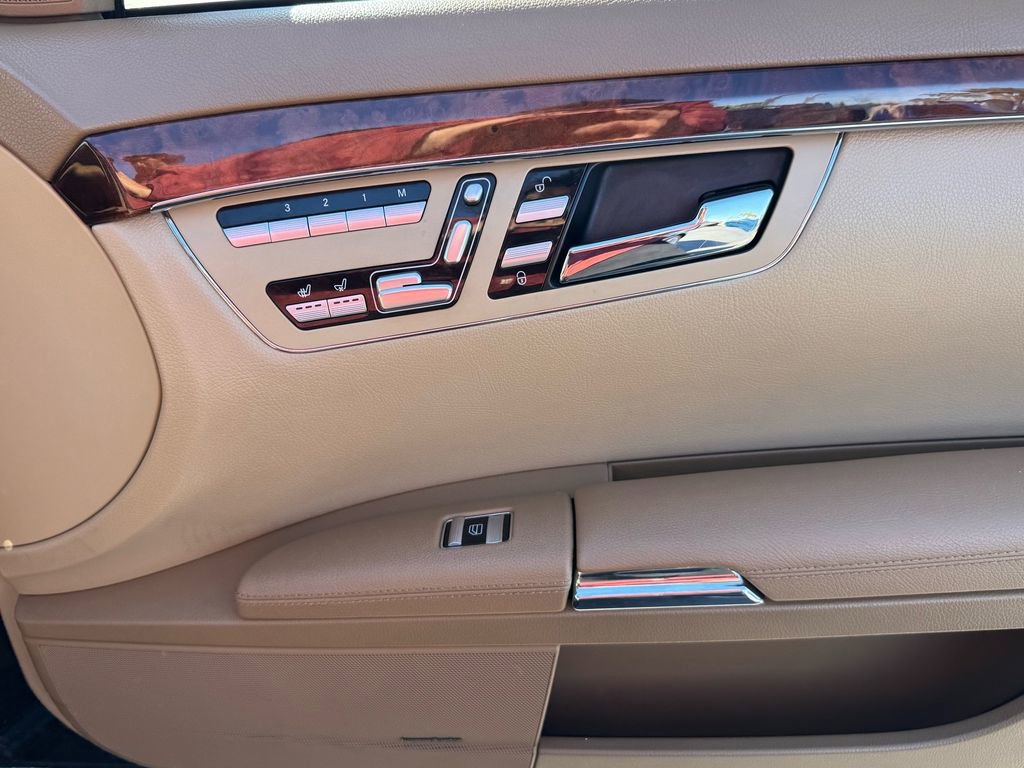 Used 2008 Mercedes-Benz S 550 image 23