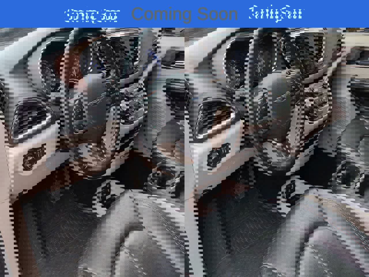 Used 2017 Chrysler Pacifica Touring-L FWD image 2