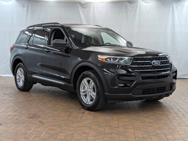 Certified 2023 Ford Explorer XLT w/ Class IV Trailer Tow Package