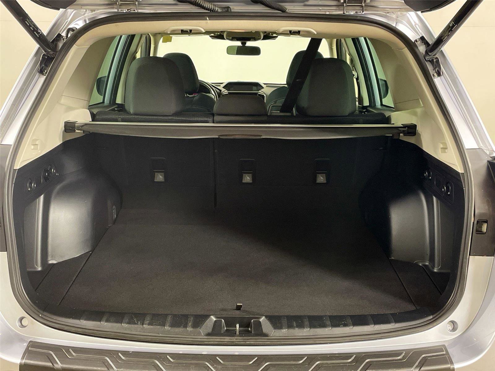 Used 2023 Subaru Forester Premium AWD/4WD image 25