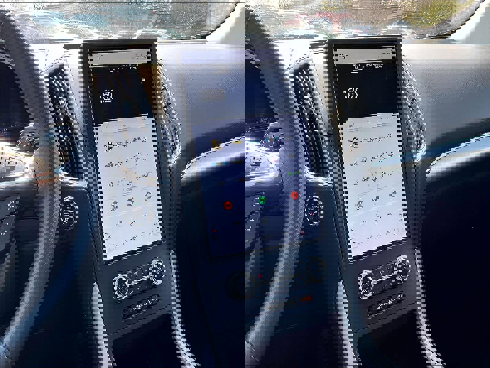 Used 2022 Ford Edge SEL w/ Convenience Package image 18