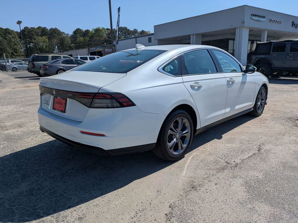 Used 2024 Honda Accord EX image 3