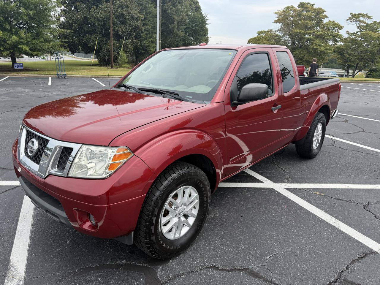 Used 2015 Nissan Frontier SV RWD image 1