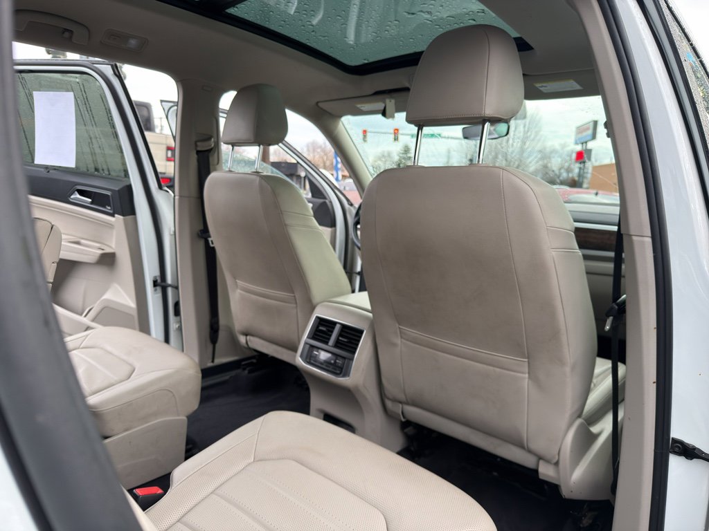 Used 2018 Volkswagen Atlas SEL Premium image 19