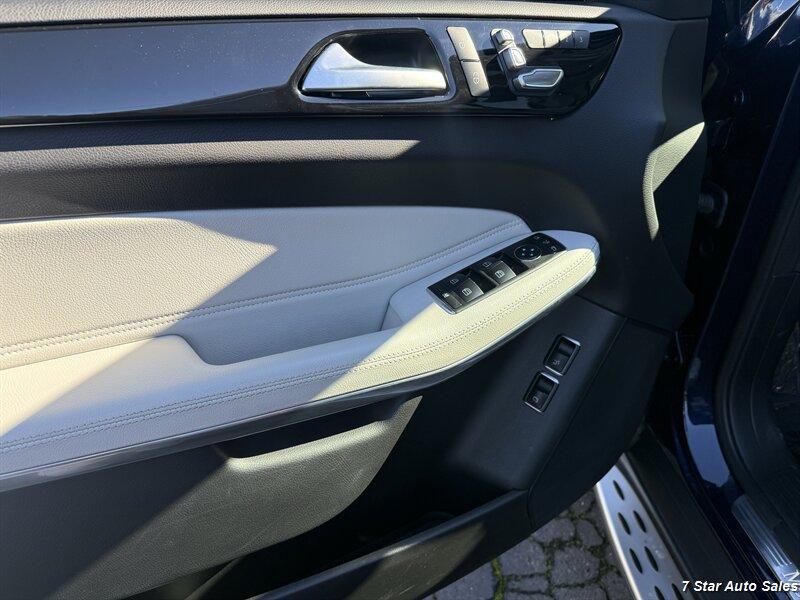 Used 2018 Mercedes-Benz GLS 550 4MATIC image 7