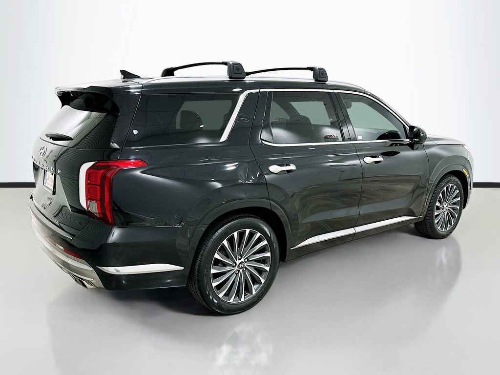 Used 2023 Hyundai Palisade Calligraphy image 7
