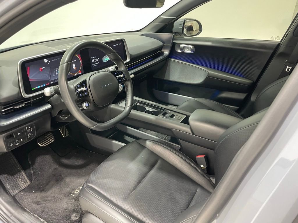 Used 2024 Hyundai Ioniq 6 Limited image 11