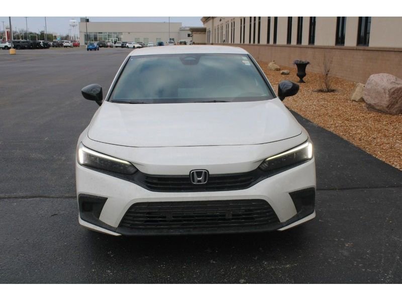 Used 2023 Honda Civic Sport image 9