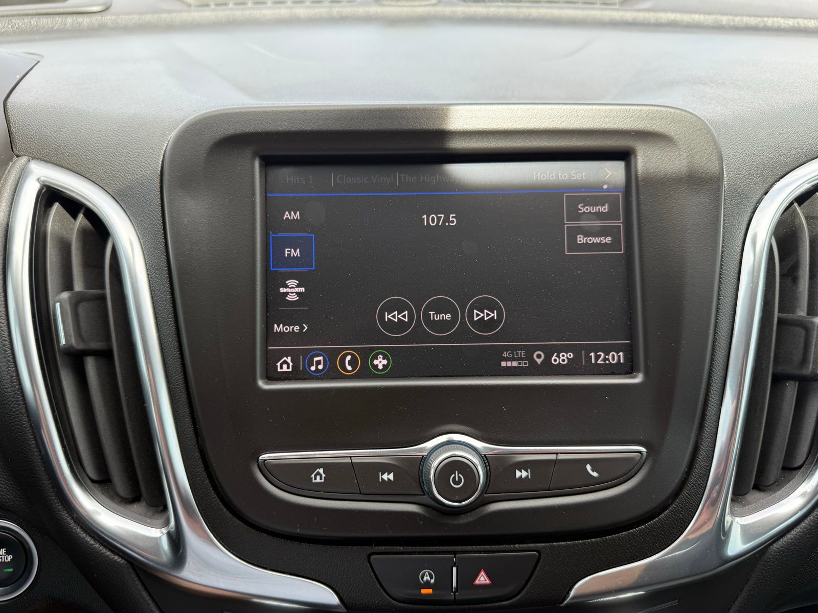 Used 2022 Chevrolet Equinox LT image 21