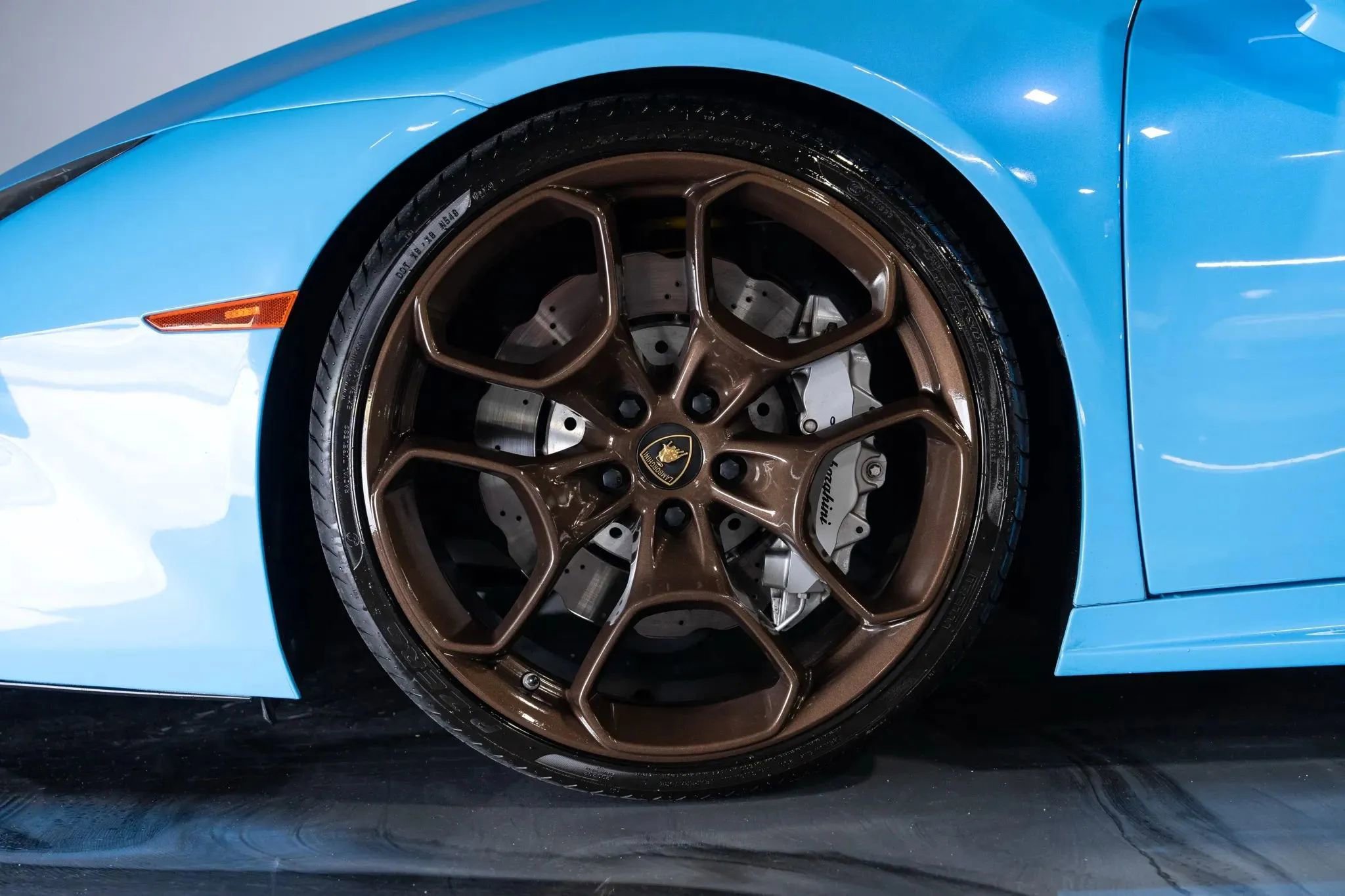 Used 2017 Lamborghini Huracan LP 580-2 image 37