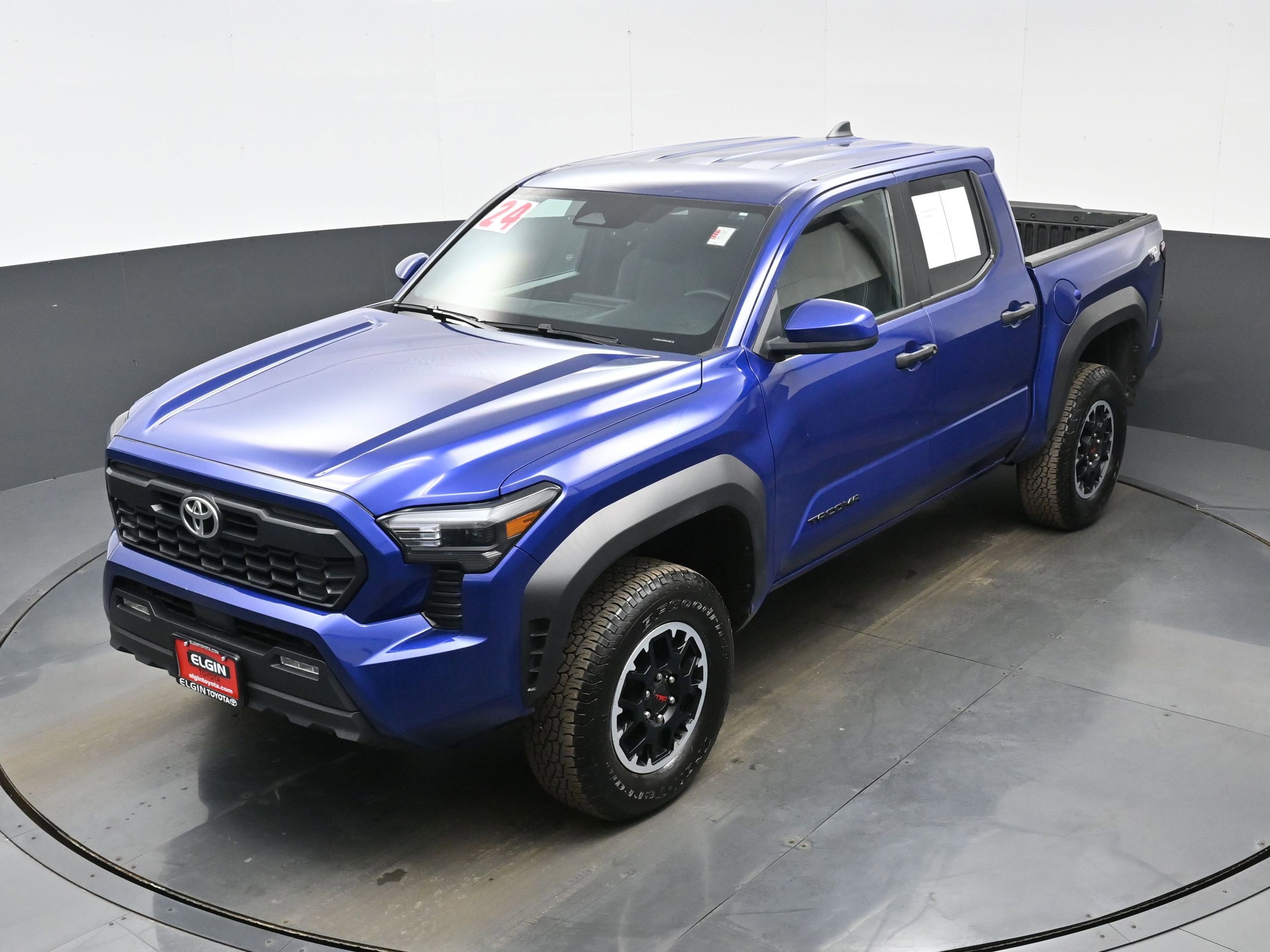Used 2024 Toyota Tacoma TRD Off-Road AWD/4WD image 36