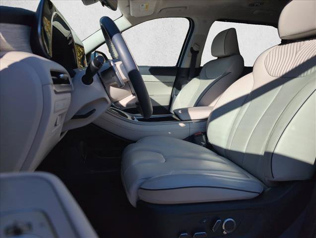 Certified 2025 Hyundai Palisade Calligraphy FWD image 15