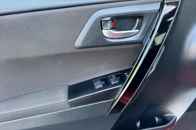 Certified 2018 Toyota Corolla iM w/ Carpet Mat Package (TMS) FWD image 12