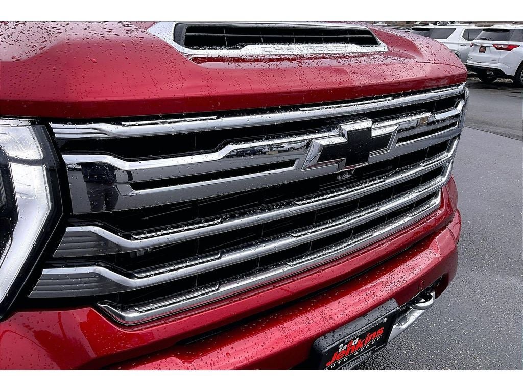 Used 2024 Chevrolet Silverado 2500 High Country w/ High Country Premium Package AWD/4WD image 32