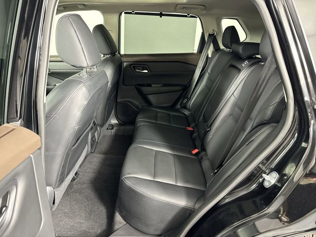 Used 2022 Nissan Rogue SL w/ SL Premium Package image 24