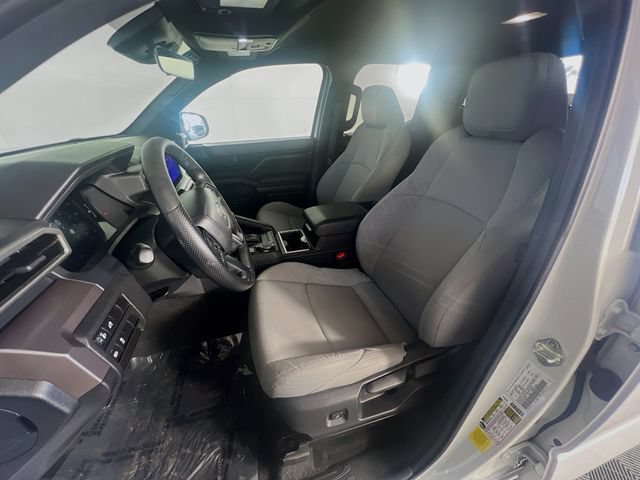 Used 2024 Toyota Tacoma SR5 AWD/4WD image 10