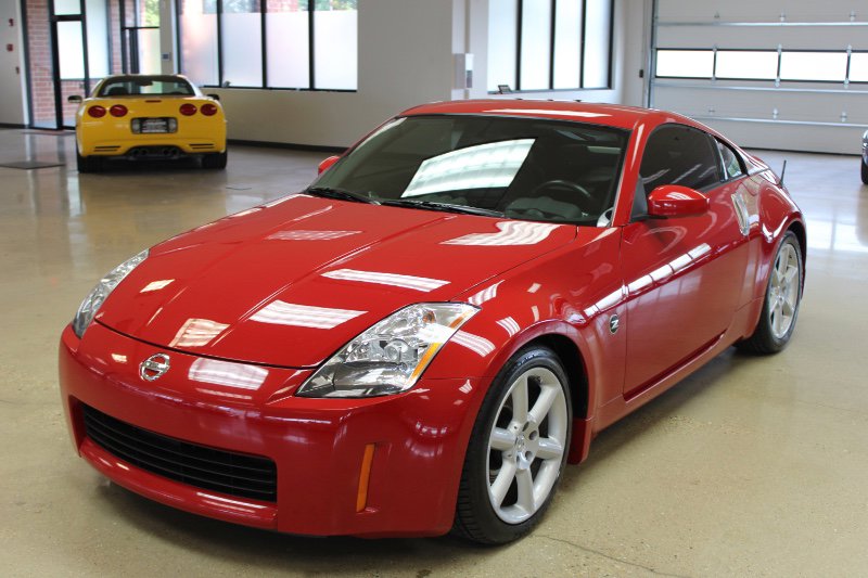 Used 2004 Nissan 350Z Touring w/ Cargo Convenience Pkg image 39
