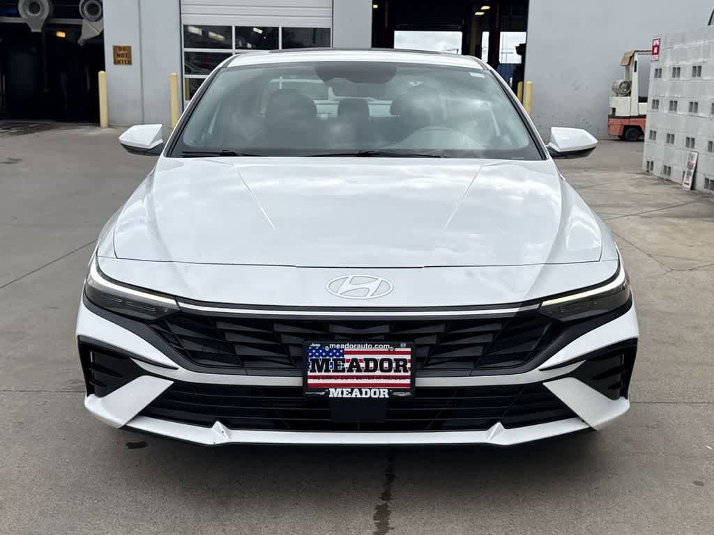Used 2025 Hyundai Elantra SEL FWD image 7