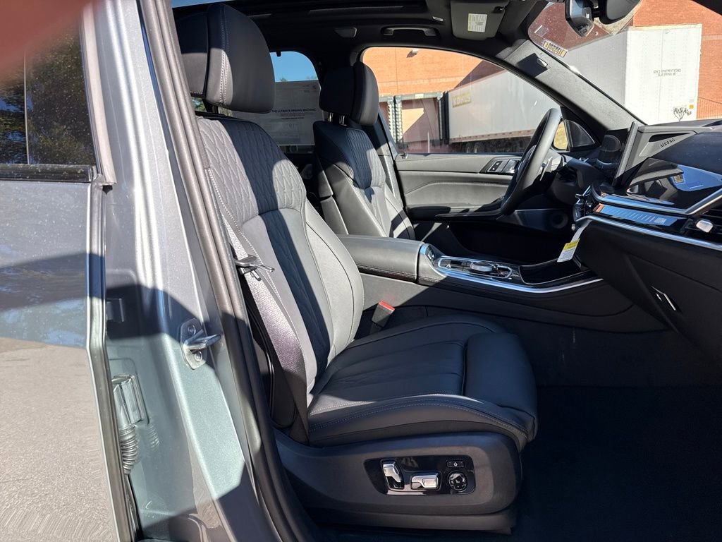 New 2026 BMW X5 M60i image 26