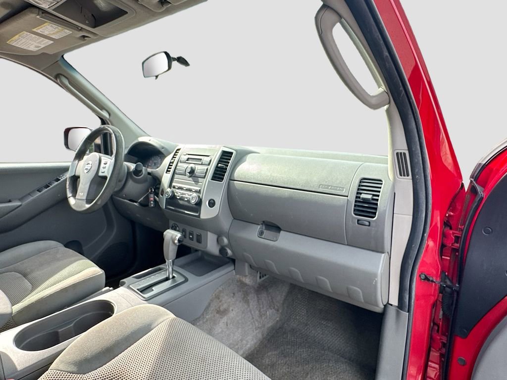 Used 2010 Nissan Frontier SE AWD/4WD image 29