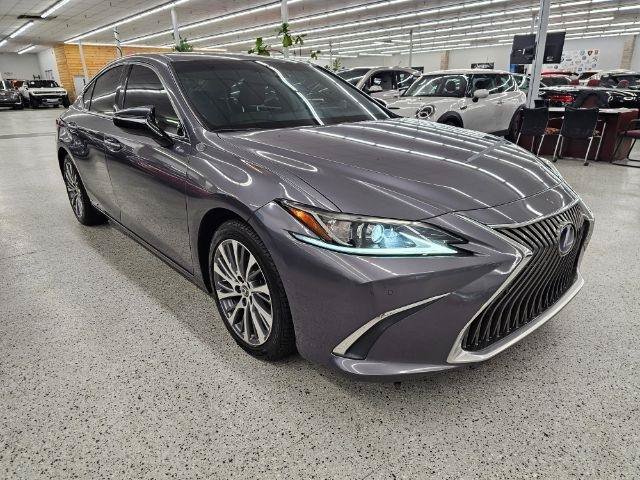 Used 2021 Lexus ES 300h w/ Premium Package FWD image 3