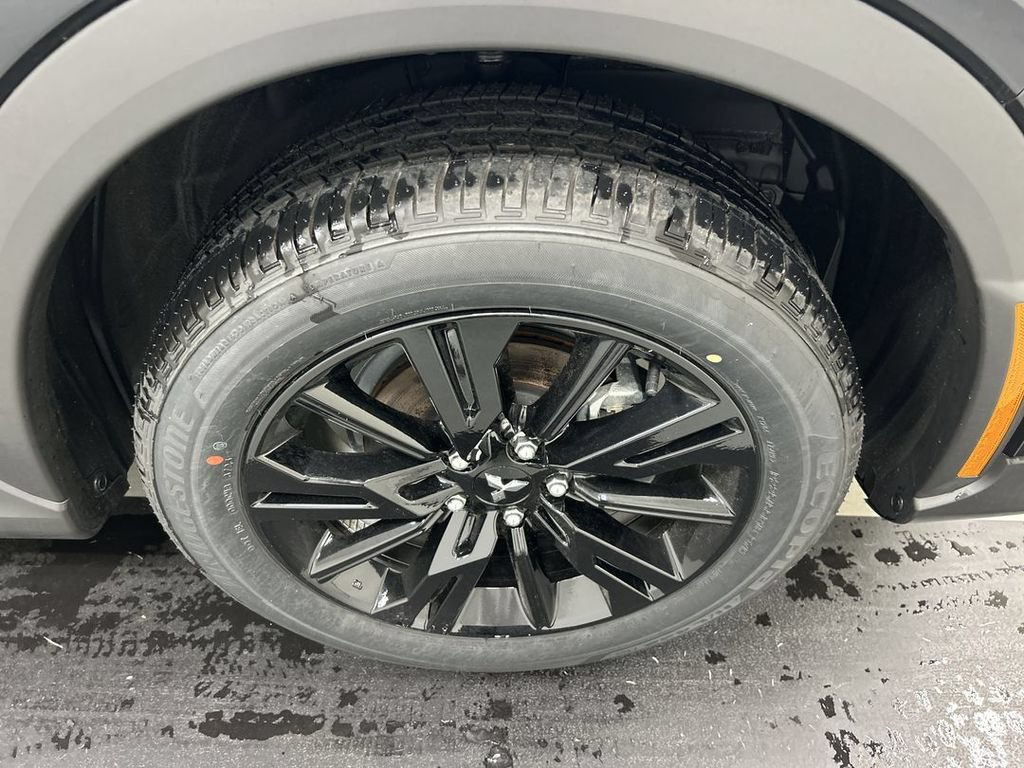 New 2026 Mitsubishi Eclipse Cross LE AWD/4WD image 7