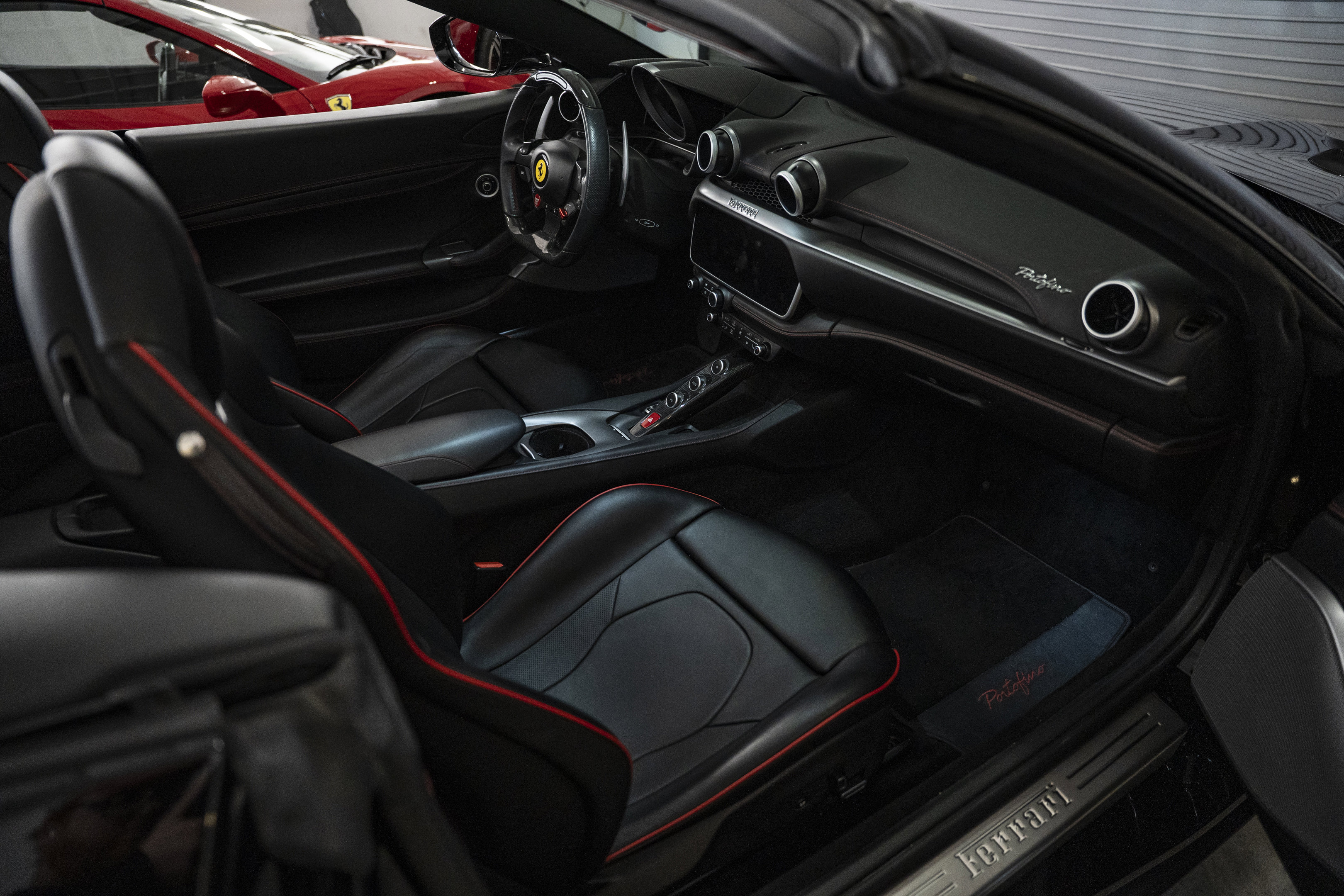 Certified 2019 Ferrari Portofino image 33