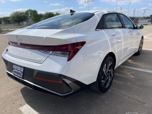 New 2025 Hyundai Elantra Limited image 6