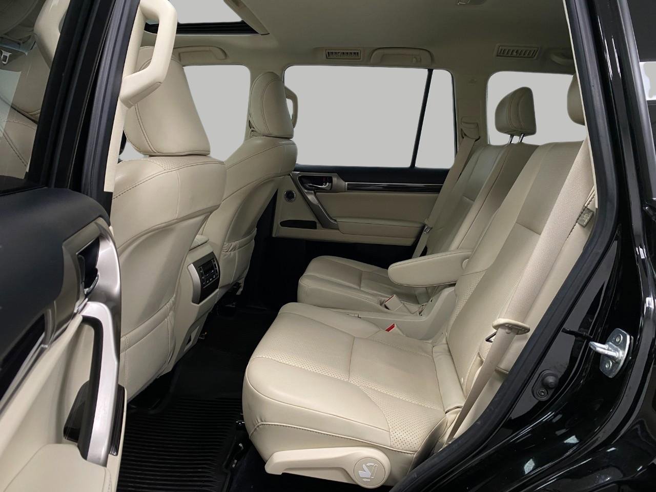 Used 2020 Lexus GX 460 Luxury w/ Luxury Sport Package image 30