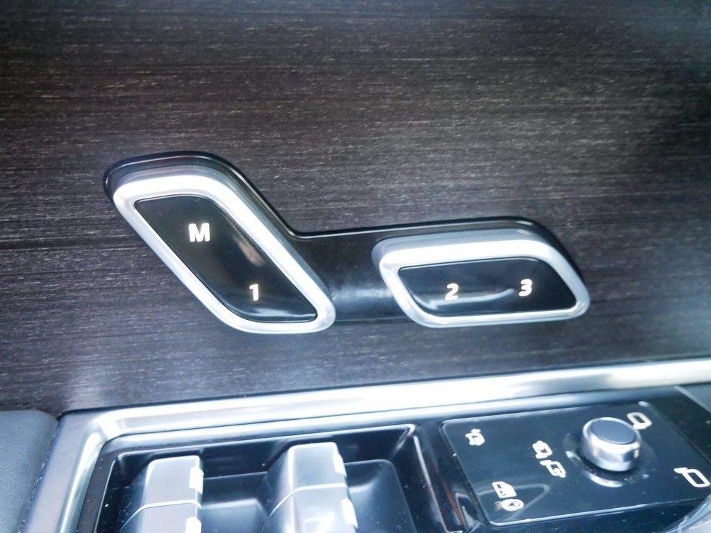 Used 2023 Land Rover Range Rover SE AWD/4WD image 16