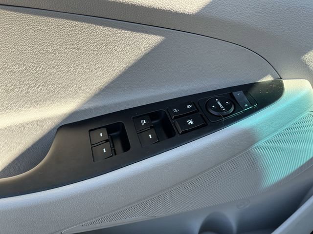 Used 2019 Hyundai Tucson Value AWD/4WD image 17