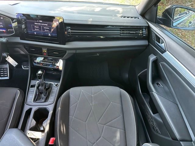 Used 2025 Volkswagen Jetta Sport FWD image 12