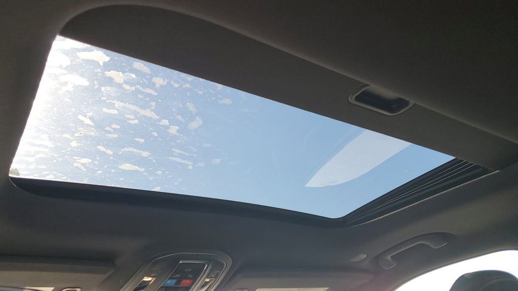 New 2025 Jeep Grand Cherokee L Altitude image 13